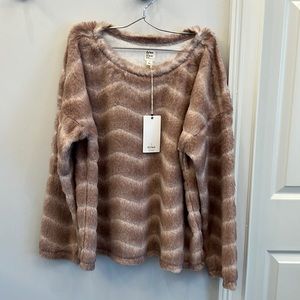 Dylan chevron drop shoulder faux fur top
